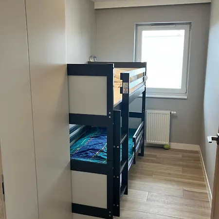 Miomare, Basen, Parking